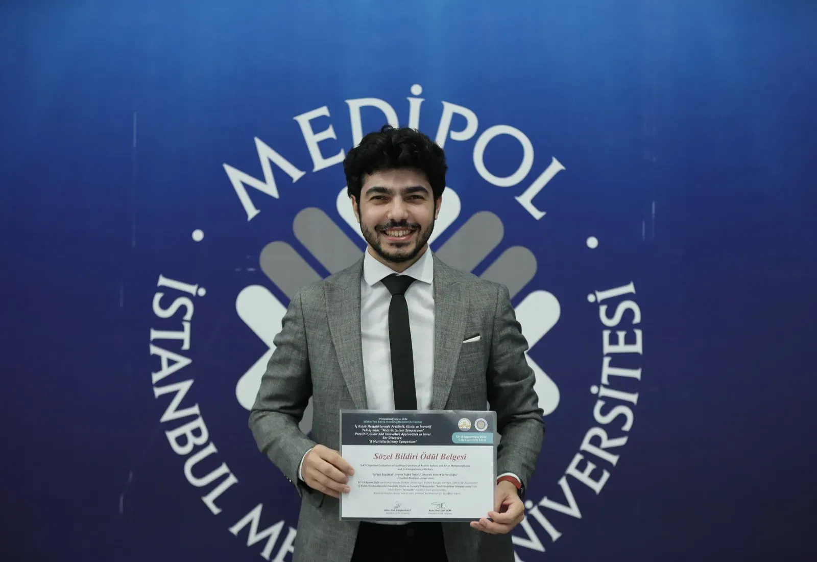 SÖZLÜ BİLDİRİDE BİRİNCİLİK MEDİPOL’DEN!